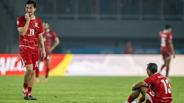 Trận thua Việt Nam khiến Indonesia rơi xuống vị trí thứ ba bảng A